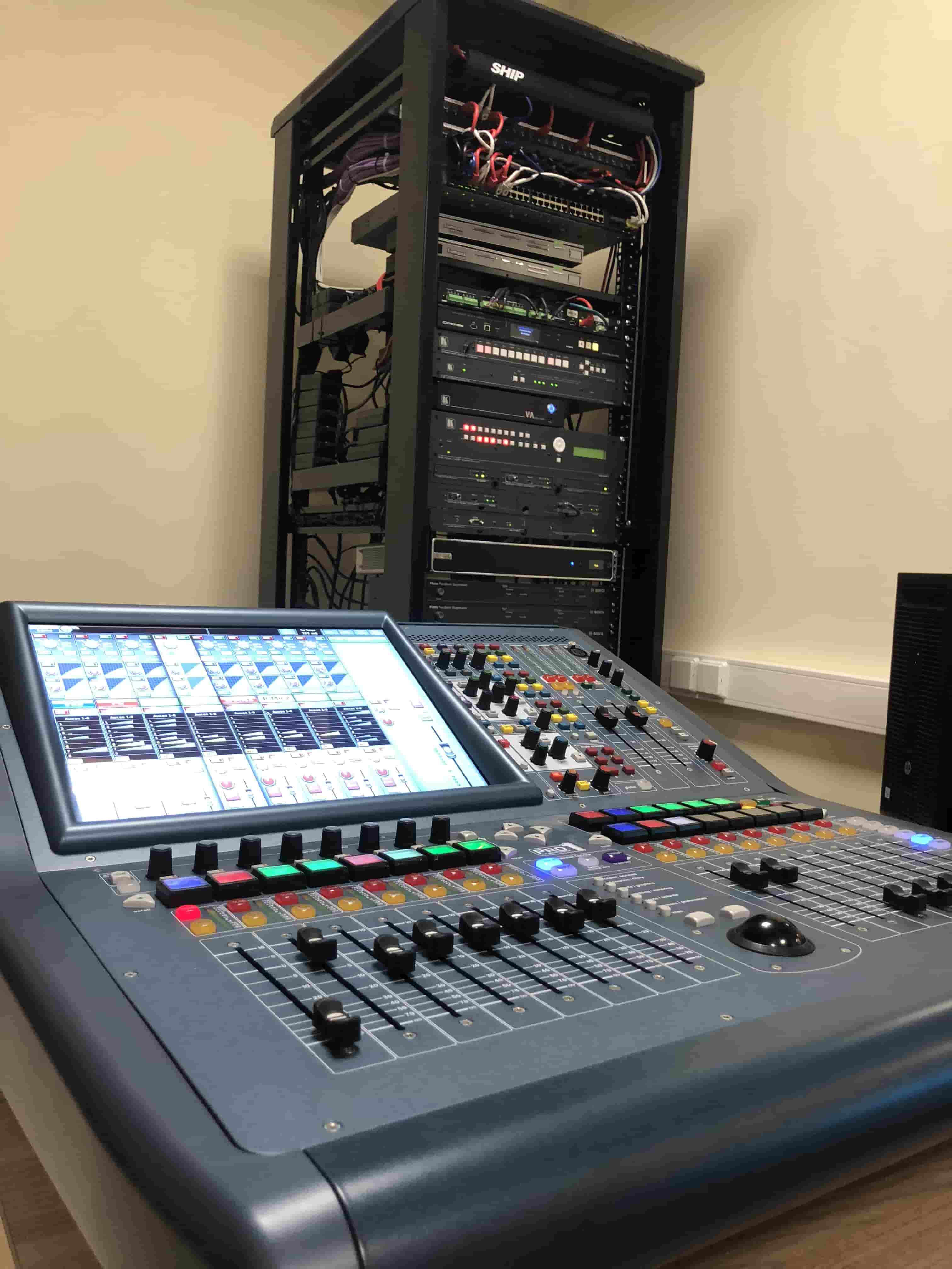 ГАЗПРОМНЕФТЬ